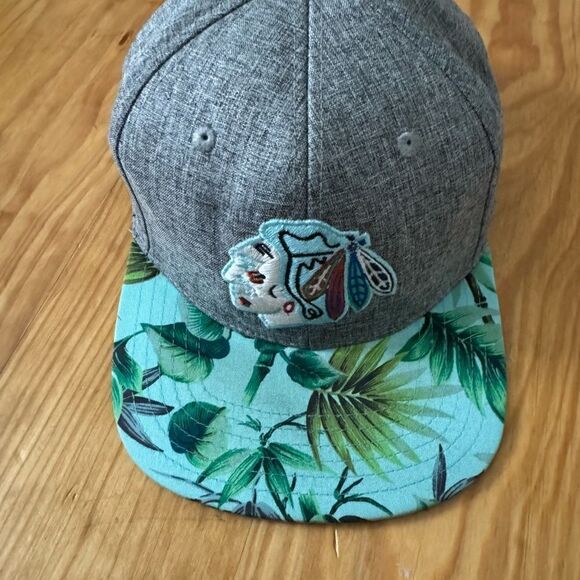 CHICAGO BLACKHAWKS American Needle FLORAL HAWAIIAN Adjustable Strapback Hat - Picture 3 of 8